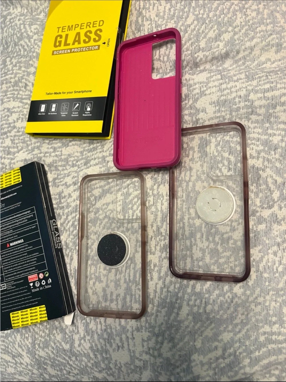 3 Samsung Galaxy S22 otter box Cases + Vera Bradley pop sockets + screen protect